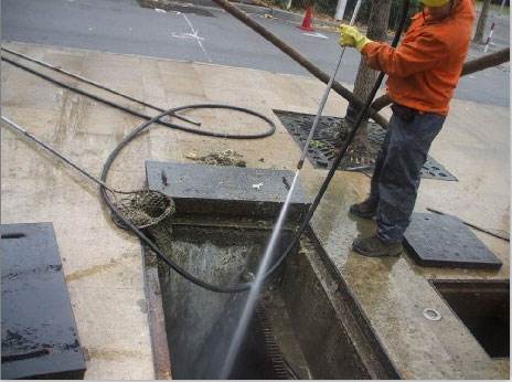 汉阴池底污泥如何清理